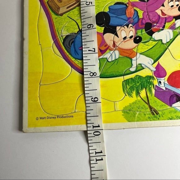 Vintage Walt Disney Mickey Mouse with Minnie & Goofy Frame Tray Puzzle - Picture 10 of 11
